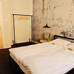 Sleep In & Stary Rynek Ostello *