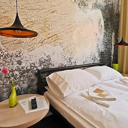 Sleep In & Stary Rynek Hostel
