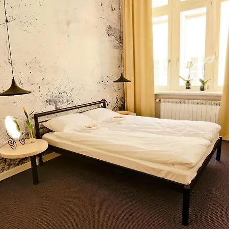 Sleep In & Stary Rynek