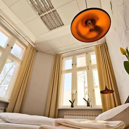 Sleep In & Stary Rynek