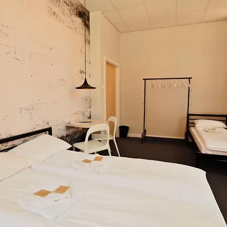 Sleep In & Stary Rynek ホステル