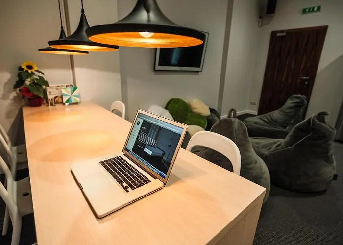 Sleep In & Stary Rynek Hostel